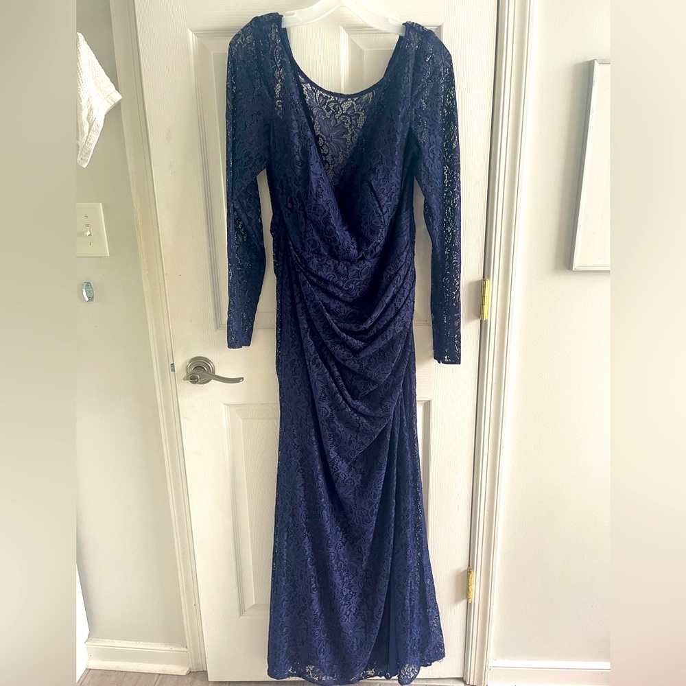 Navy Long-sleeved Floor-length Lace Dress